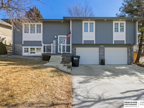 5607 N 112th Cir, Omaha, NE 68164