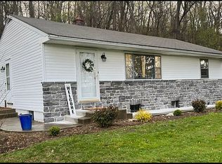 25 Herrville Rd, Willow Street, PA 17584