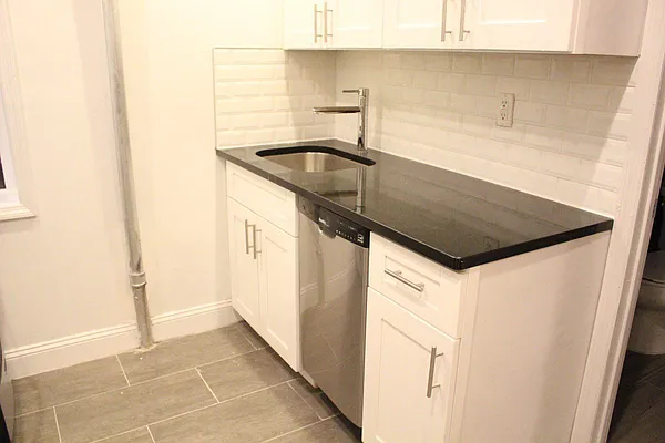 Rented by Bohemia Realty Group | media 26