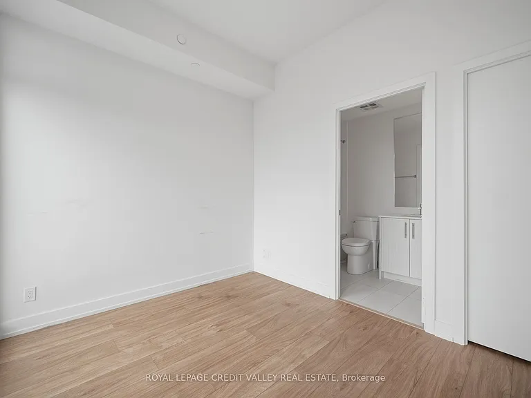 225 Veterans Dr #1201 — Photo 38
