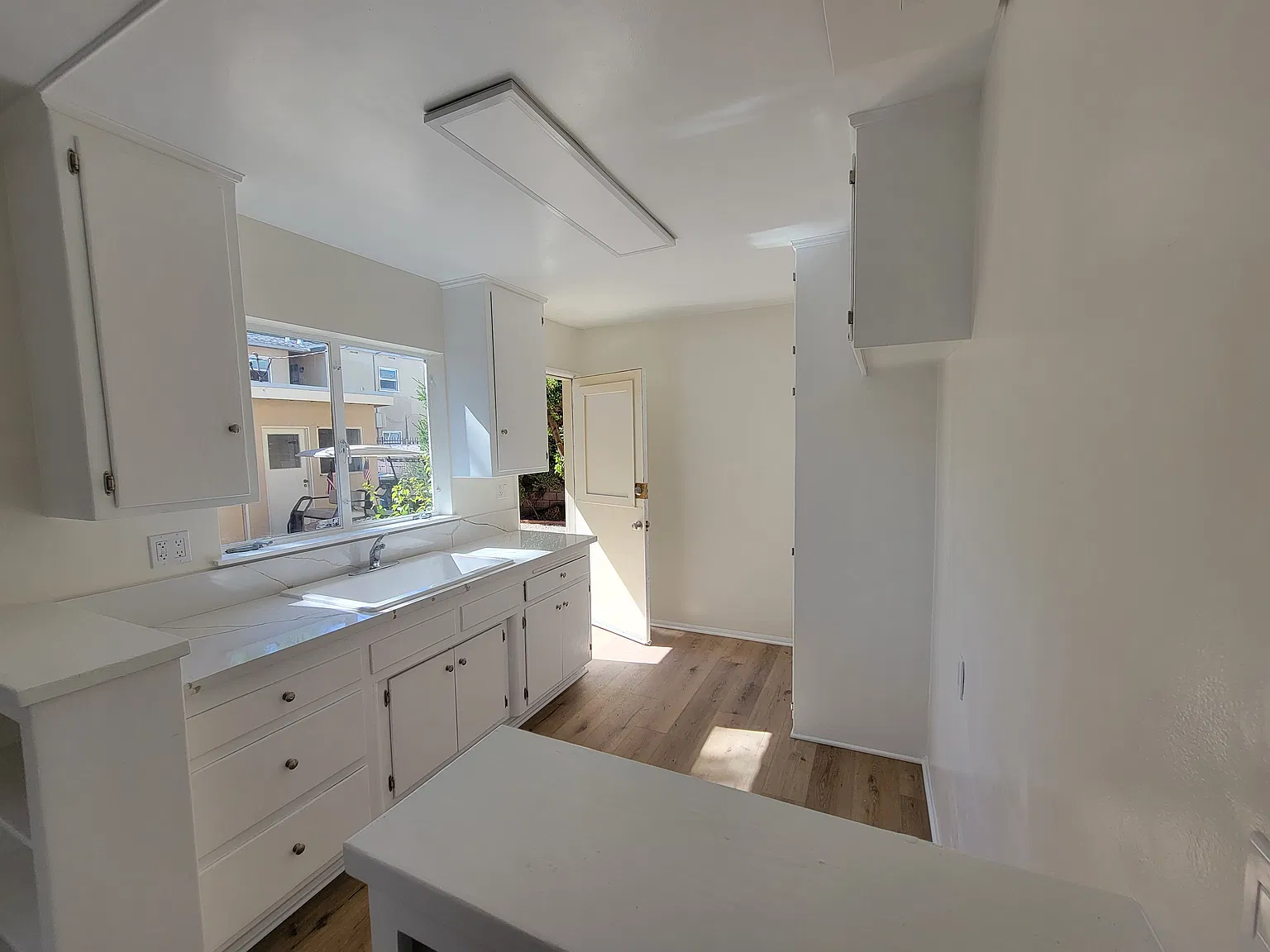 1 bed, 700 sqft, $1,985 — Photo 1