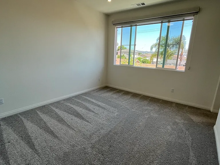 54 Harmony Dr — Photo 24