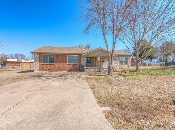 1201 Circle Dr, Sapulpa, OK 74066