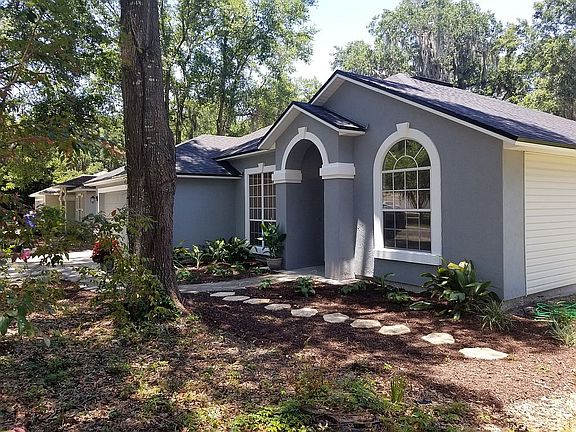 2nd image of 95294 Twin Oaks Ln