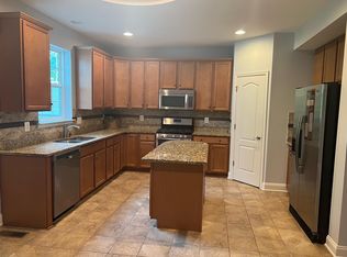 23193 Tradewind Dr, Ashburn, VA 20148