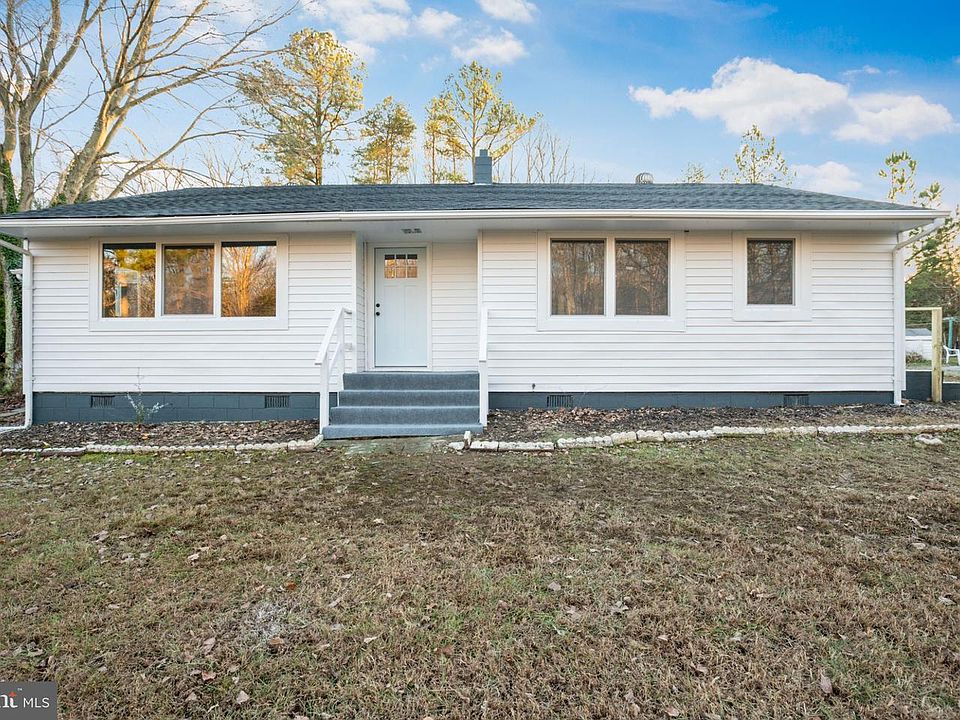 1st image of 49415 Holland Manor Dr