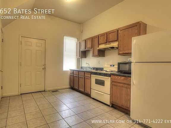 4th image of 3652 Bates St