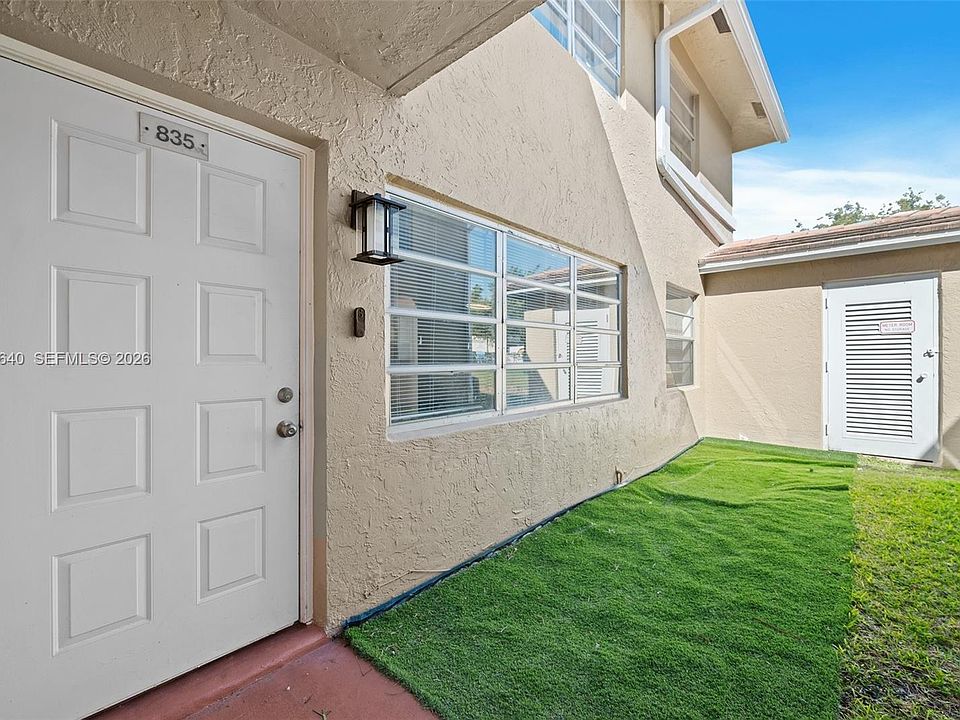 1st image of 835 Twin Lakes Dr #30-C