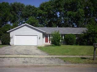 1516 James Ct, Belvidere, IL 61008