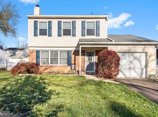 3242 Leeland Dr, Bensalem, PA 19020