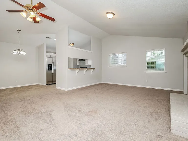 2730 Bear Springs Dr — Photo 6