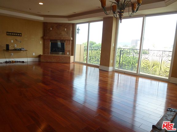 3rd image of 11554 Iowa Ave #4