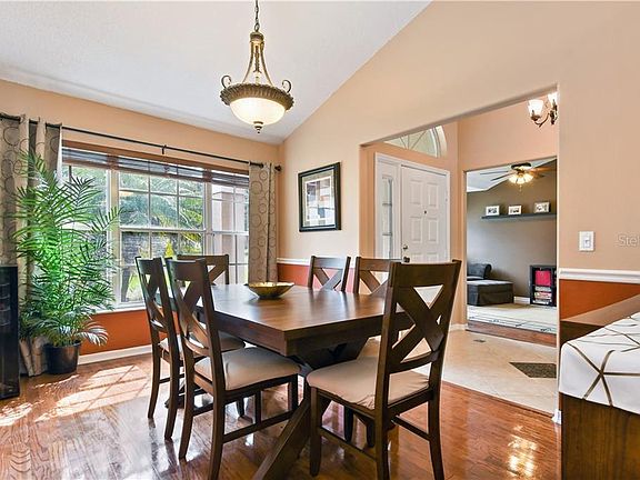 4th image of 1374 Countryridge Pl