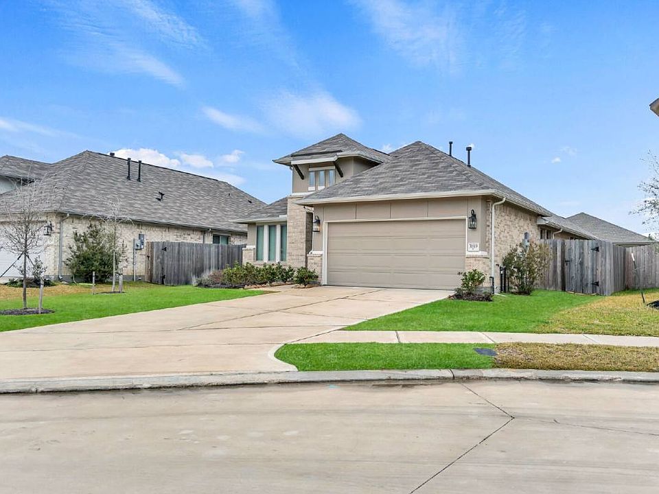 1st image of 31619 Madrone Berry Ct