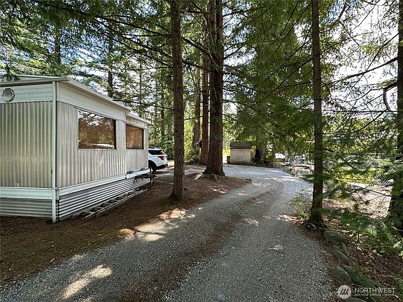 5th image of 45215 SE 140th Street