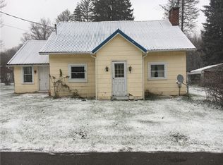 1357 Barkeyville Rd, Grove City, PA 16127