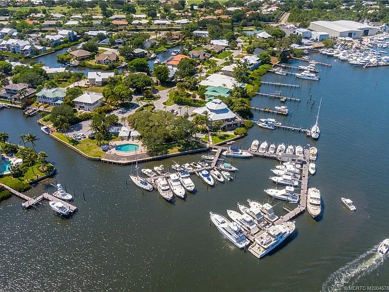 3901 SE Saint Lucie Blvd #49 — Photo 45
