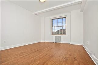 5th image of 302 W 12th St APT 5E