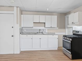 10 Spring St #3RT, Holyoke, MA 01040