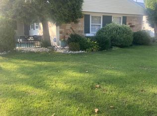 20 Exton Ln, Willingboro, NJ 08046