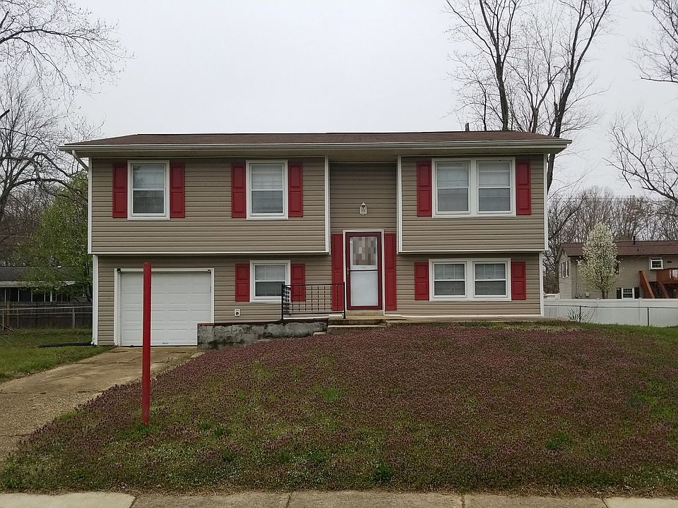 1st image of 118 Stoddert Ave