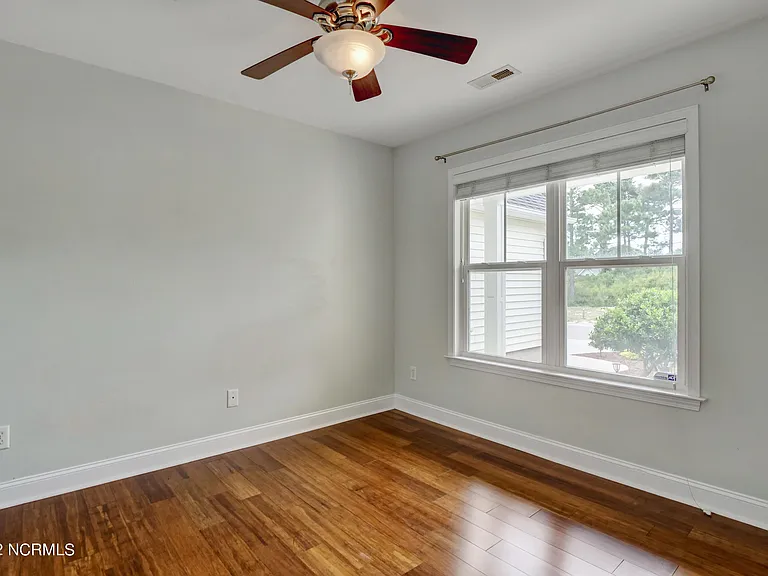 611 Catamaran Dr — Photo 22