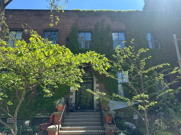 347 Sorauren Ave #122 — Photo 1