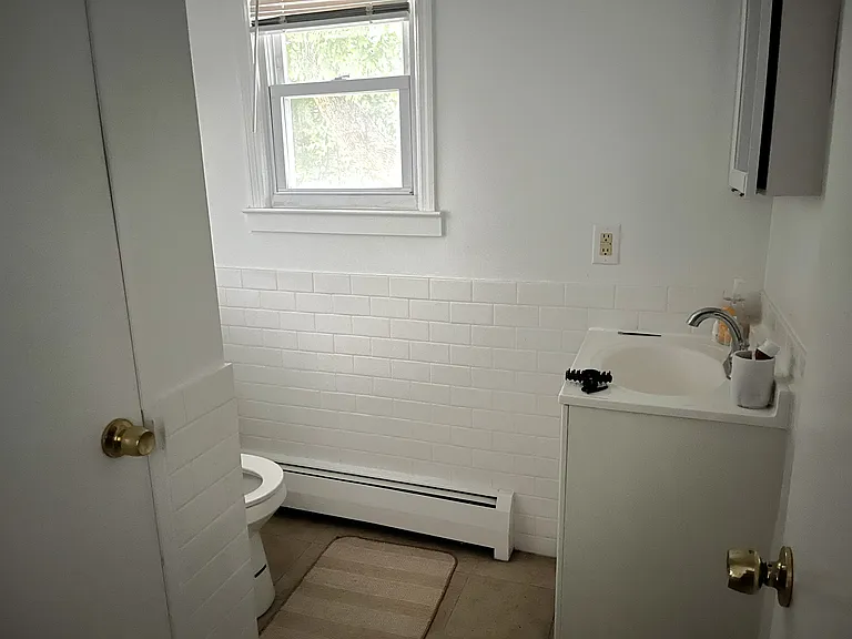 65 Lee St #1 — Photo 4