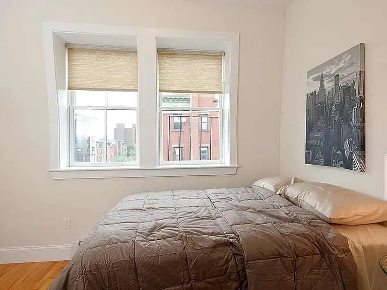784 Tremont St — Photo 13