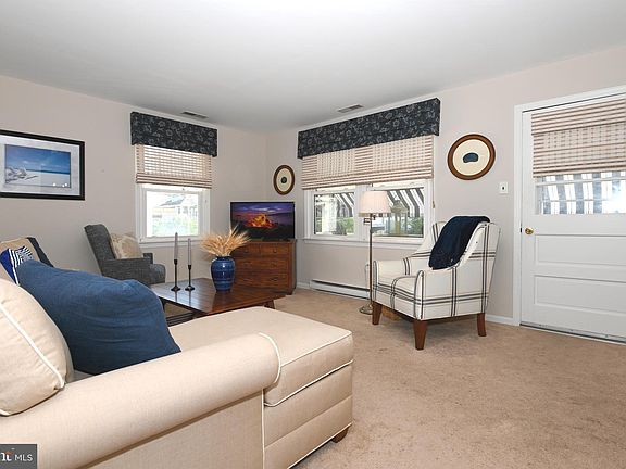 3rd image of 849-51 3rd St