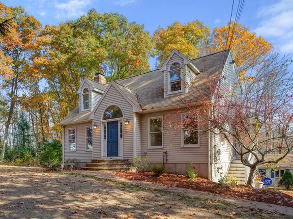 348 Prospect St, Franklin, MA 02038