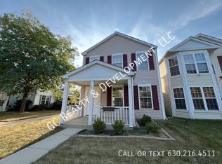 22 Harmony Ln, Romeoville, IL 60446