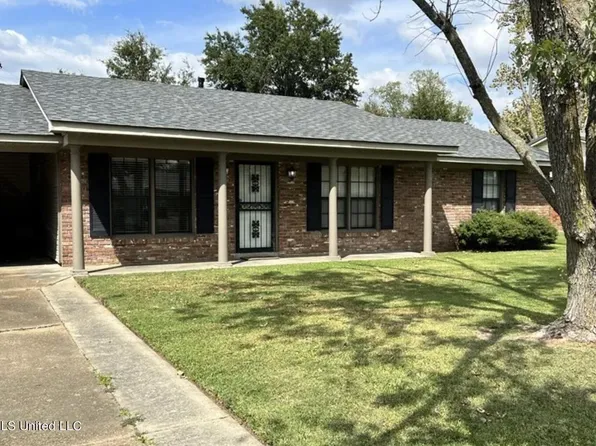 1416 Deering St, Cleveland, MS 38732
