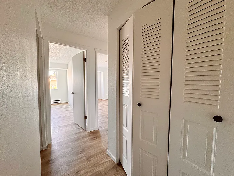1633 Maple Ln #H4 — Photo 8