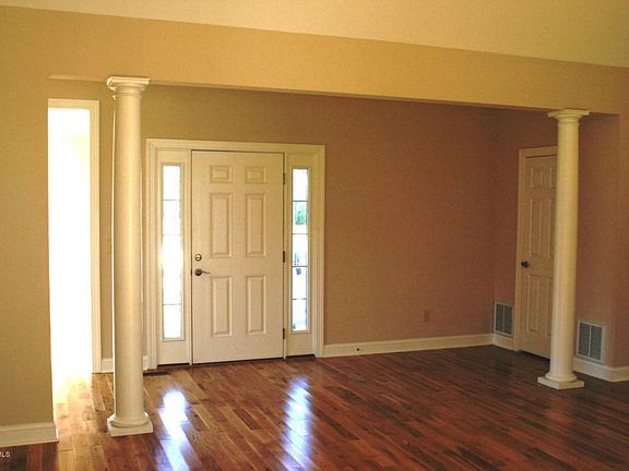 4th image of 105 Cone Cir