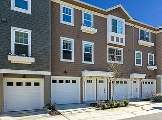 7526 129th Pl SE UNIT F104, Newcastle, WA 98056