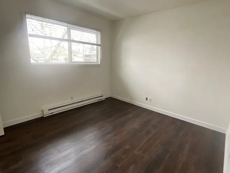 2414 Kauffman Ave #2414 — Photo 3