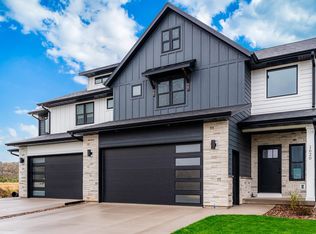 1628 Red Clover St, Holmen, WI 54636