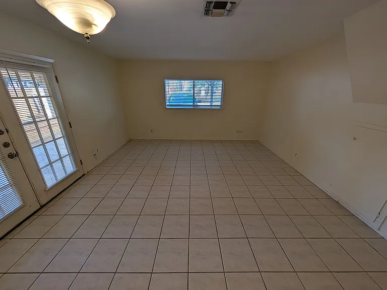 164 S Union Ave #102 — Photo 9