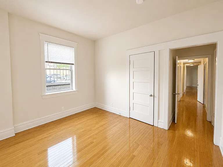 668 W Sheridan Rd #2 — Photo 16