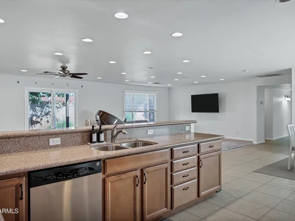 13657 N 21ST Avenue, Phoenix, AZ 85029