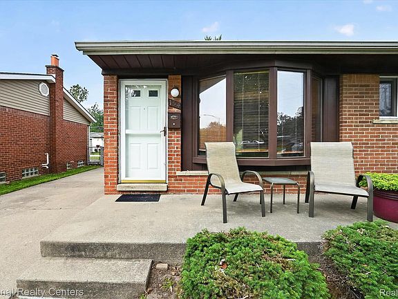 5th image of 154 Darwin St