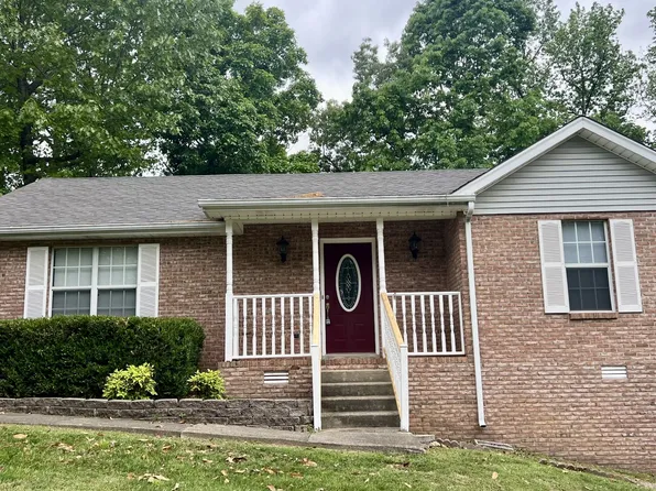 208 Luther Ct, Dickson, TN 37055