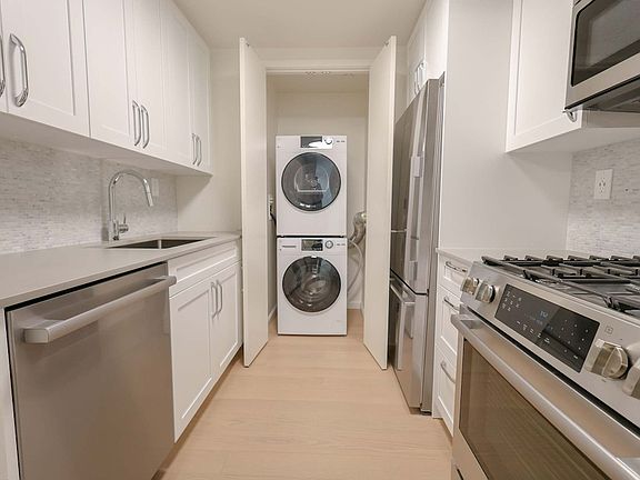 5th image of 180 W 20th St APT 11G