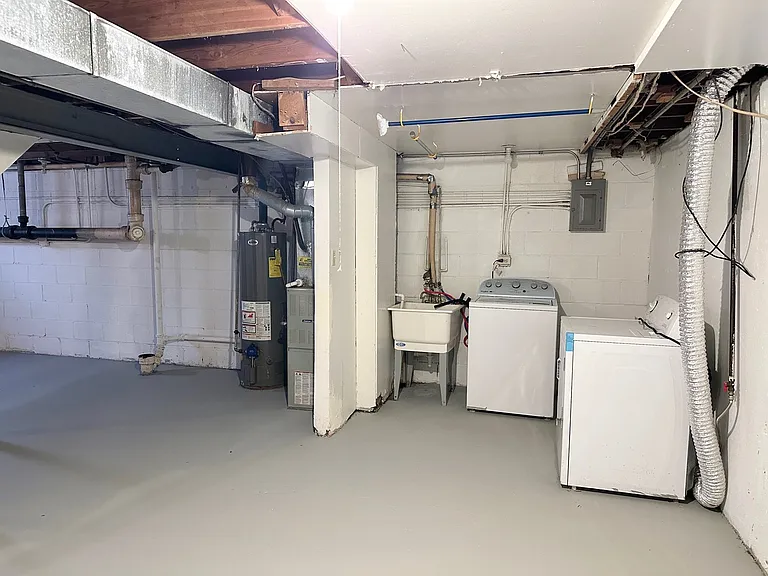 1721 E Roosevelt Rd #2 — Photo 19