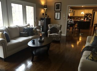 5 W Coventry Rd, South Charleston, WV 25309