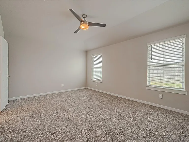 19010 Norbury Park Ln — Photo 26