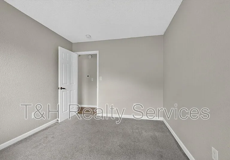 10341 Whitewater Ln — Photo 19