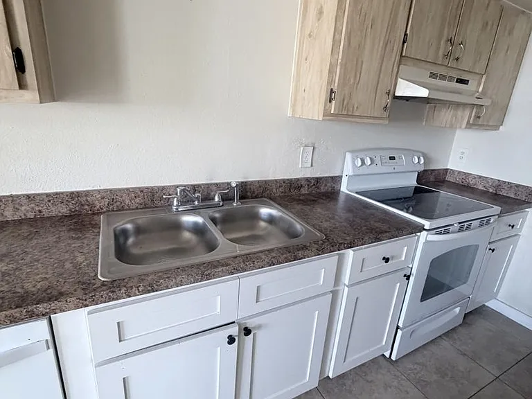 5004 Chiquita Blvd S — Photo 21