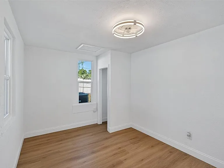 4545 12th Ave S — Photo 14